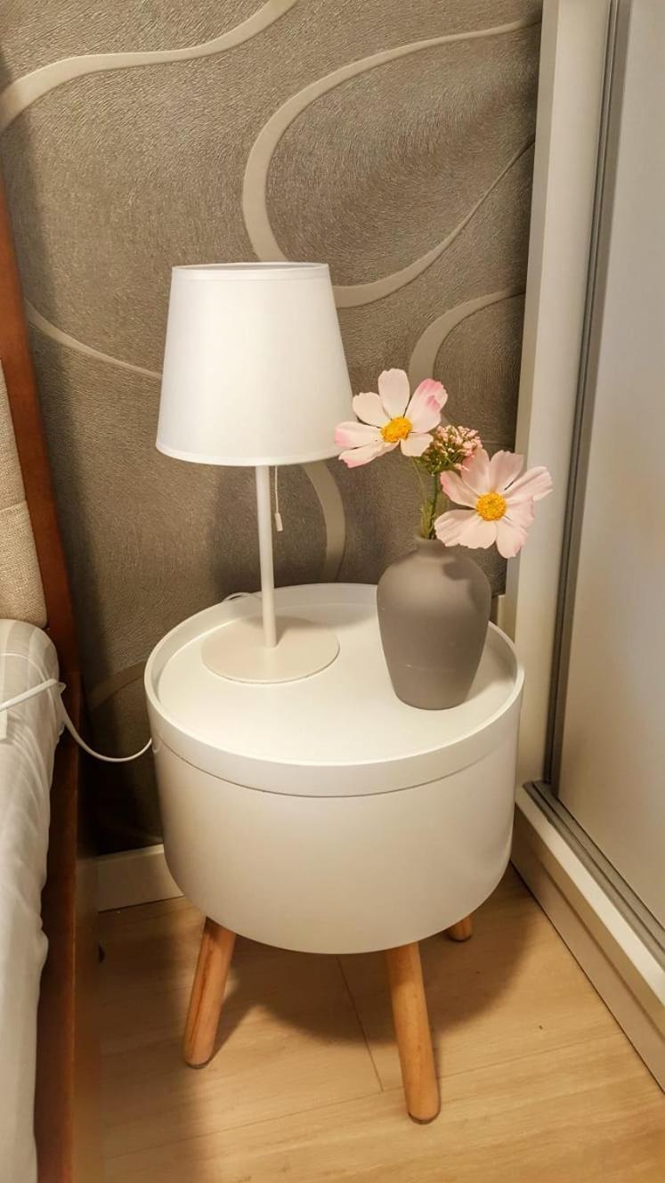 אורדאה Elias Central Apartment - 2 Bedrooms & Free Parking מראה חיצוני תמונה