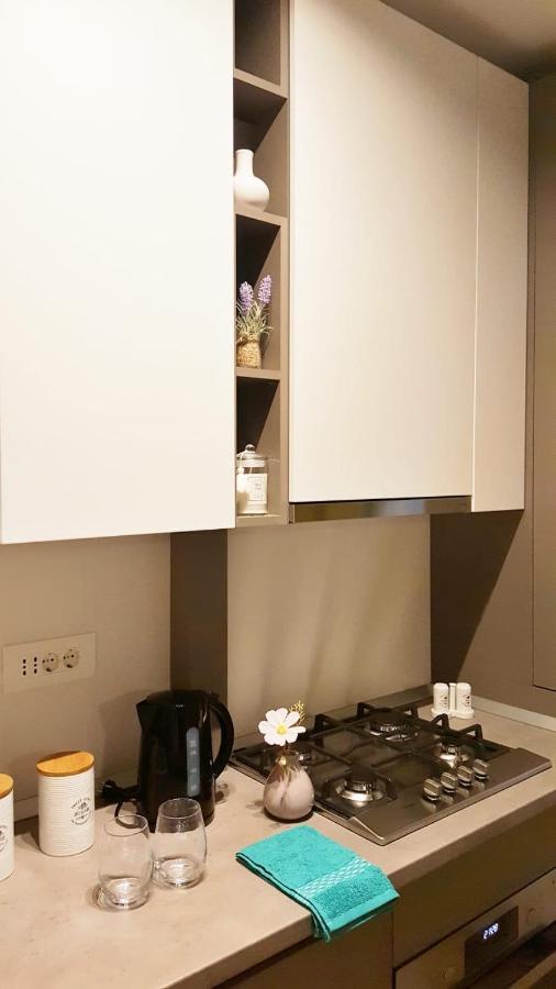 אורדאה Elias Central Apartment - 2 Bedrooms & Free Parking מראה חיצוני תמונה