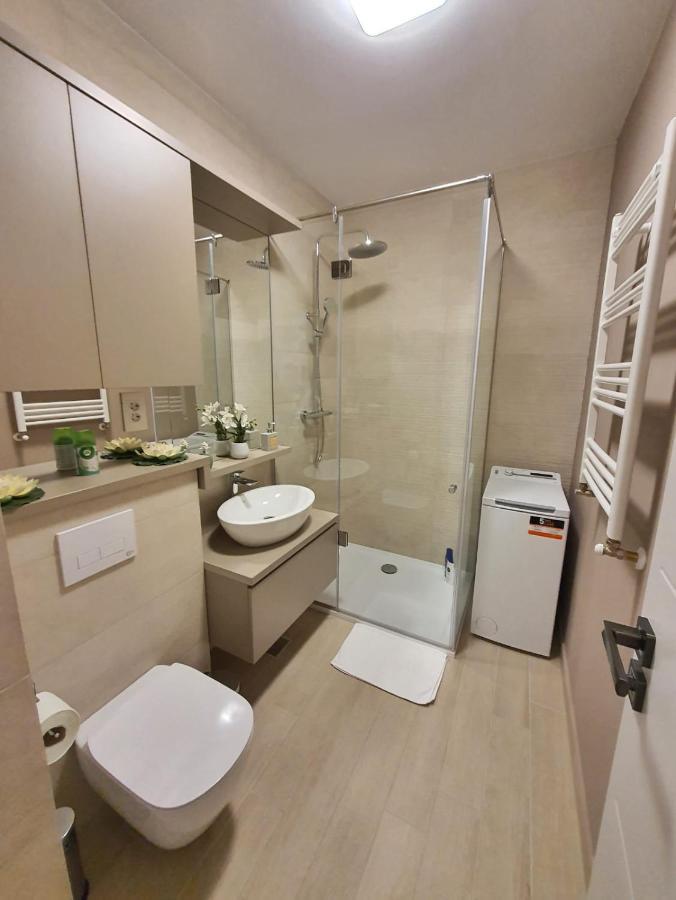 אורדאה Elias Central Apartment - 2 Bedrooms & Free Parking מראה חיצוני תמונה