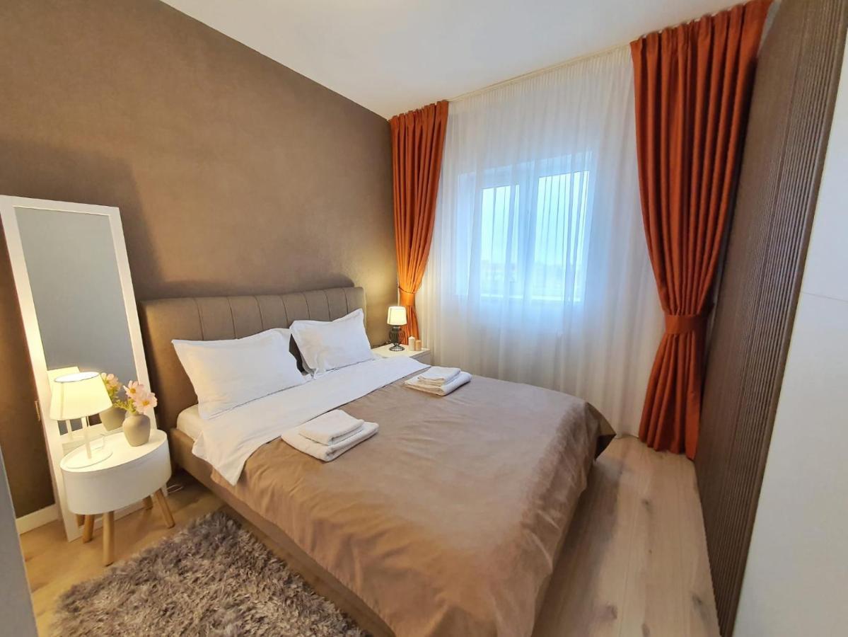 אורדאה Elias Central Apartment - 2 Bedrooms & Free Parking מראה חיצוני תמונה